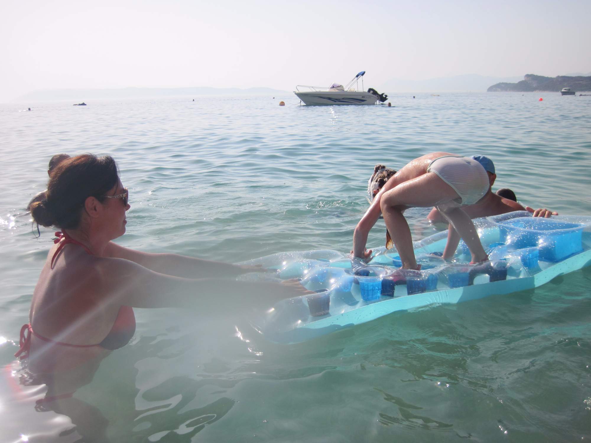 rajce.idnes.cz-boy-boat-nude 