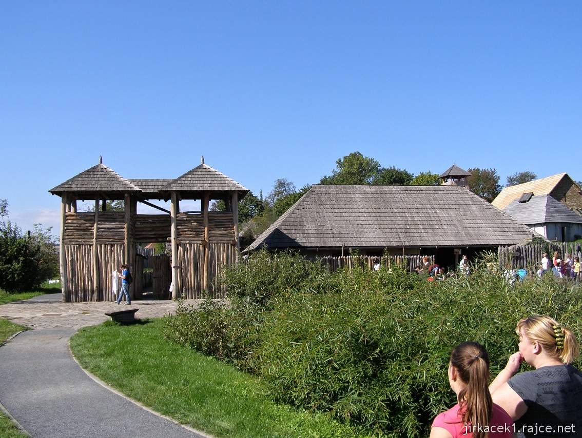 Modrá - archeoskanzen - vstupní brána