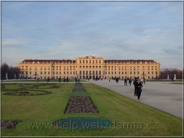Schoenbrunn park