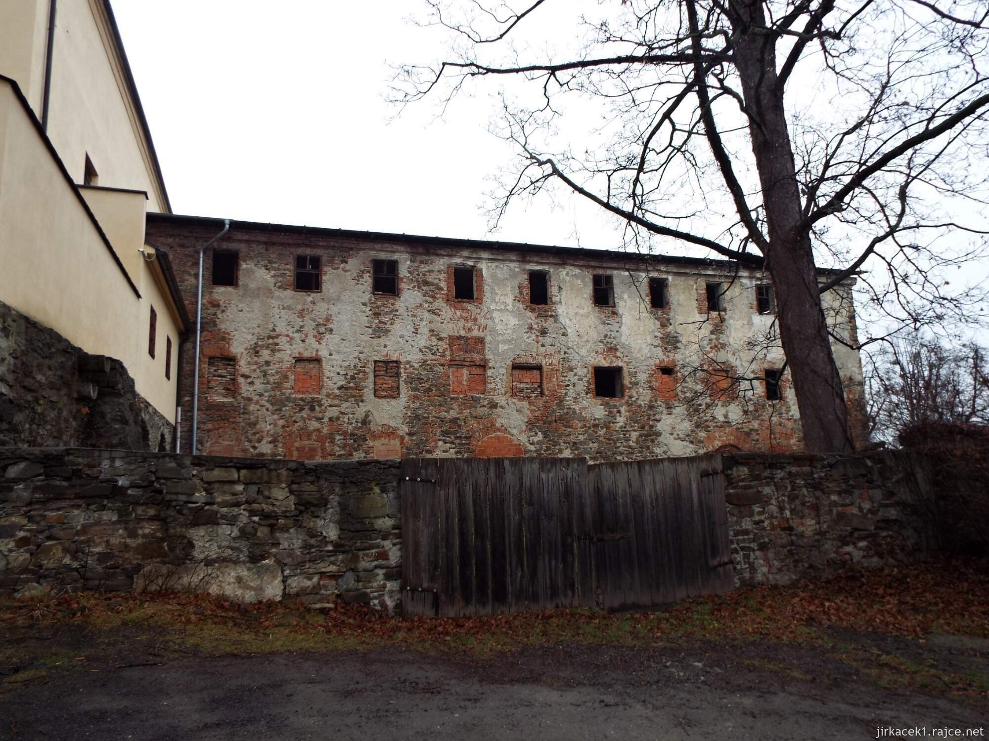 C - Fulnek - kostel sv. Josefa a kapucínský klášter 05 - klášter