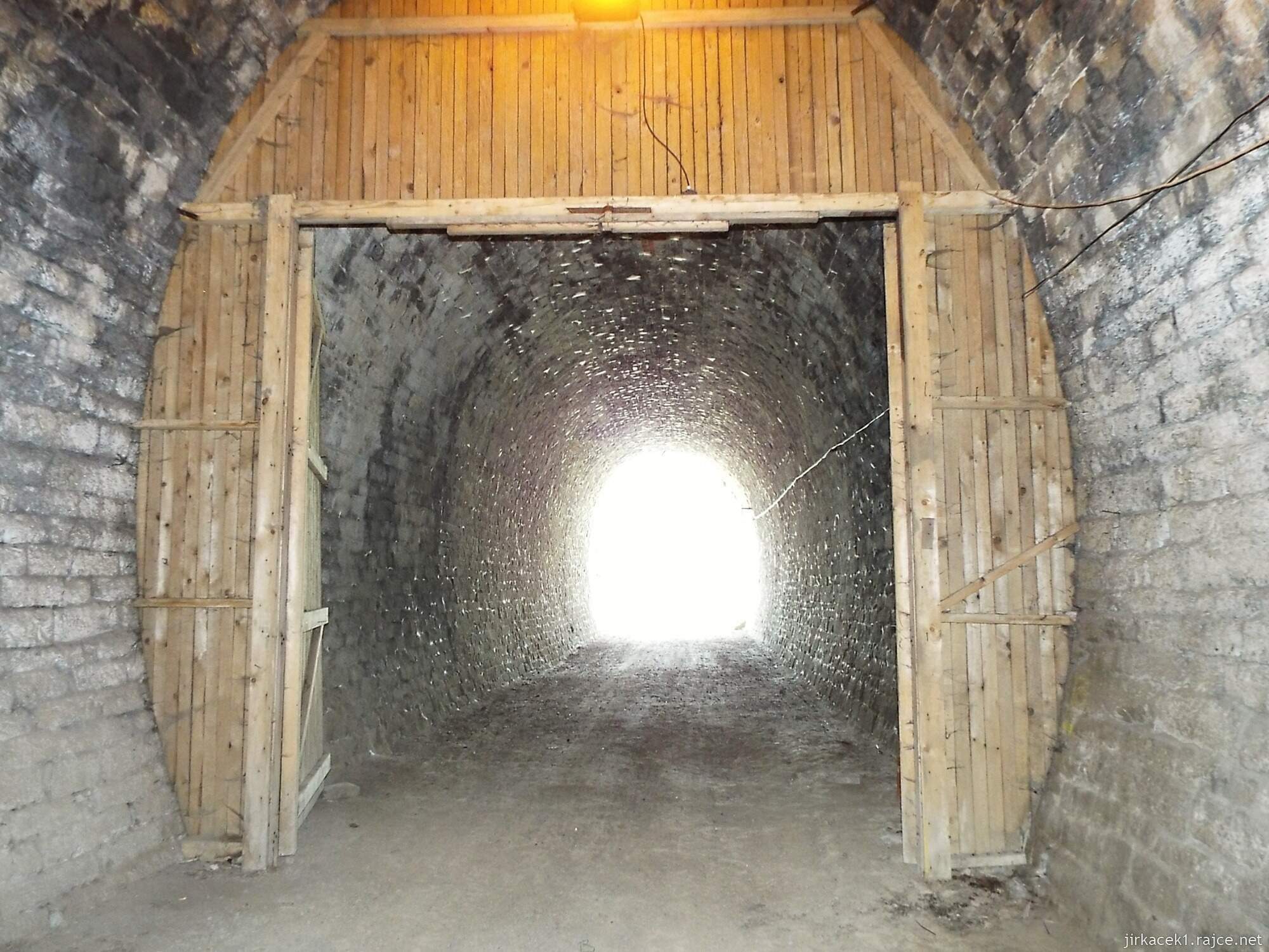 A - Slavíč - tunel 12
