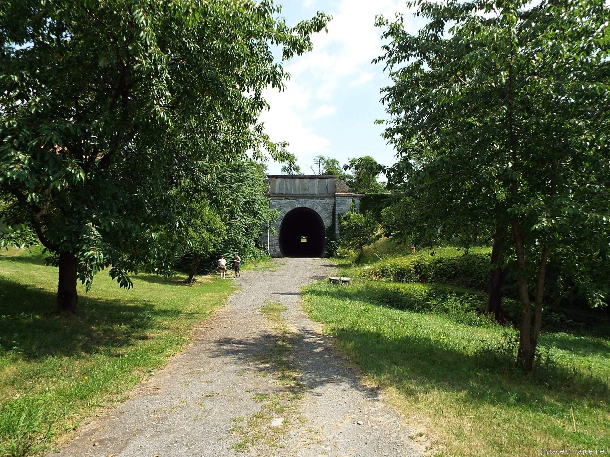 A - Slavíč - tunel 16