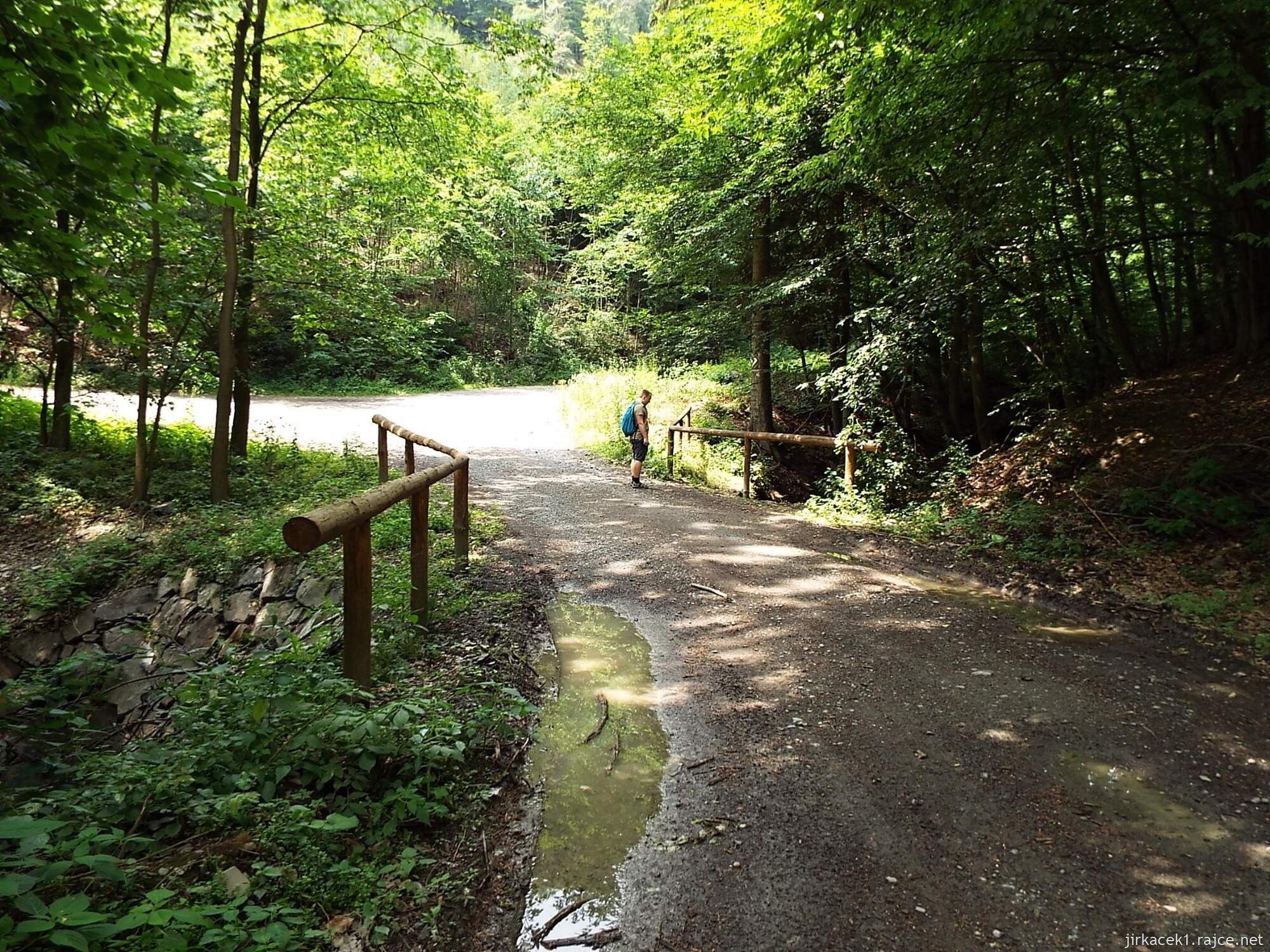 D - okolo Juřacky 17 - most přes potok Źabník