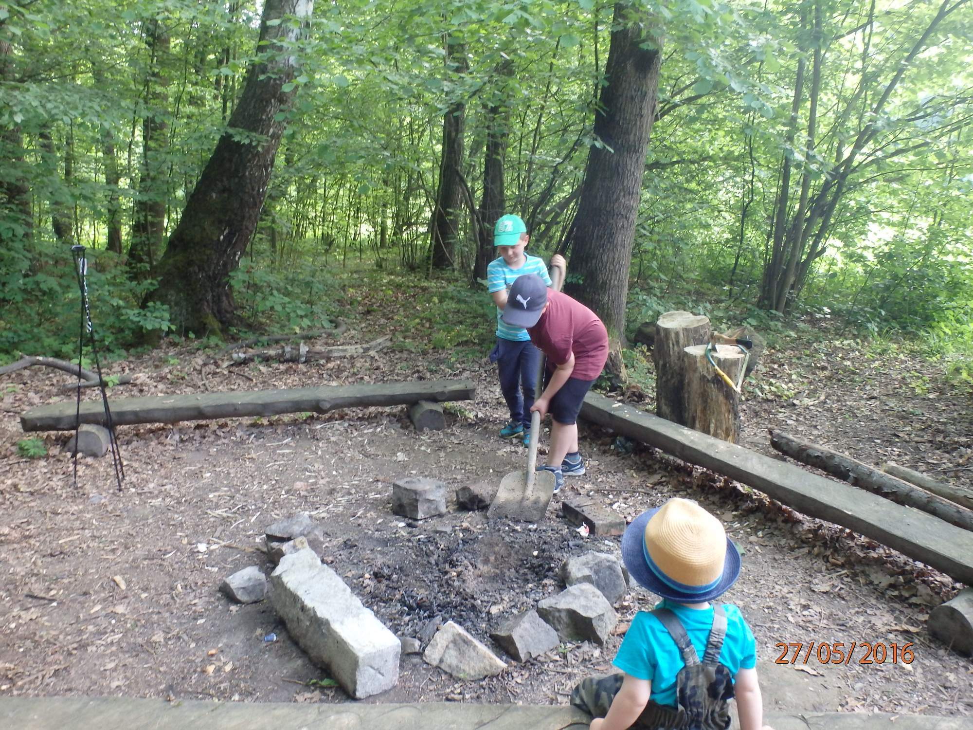 rajce.idnes. piss TEE-PEE 2016 – svistata – album na Rajčeti