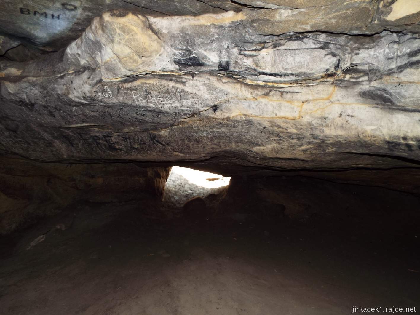 Klokočí - Jeskyně Postojná - Amerika - vchod do jeskyně v roce 2016 - pohled zevnitř