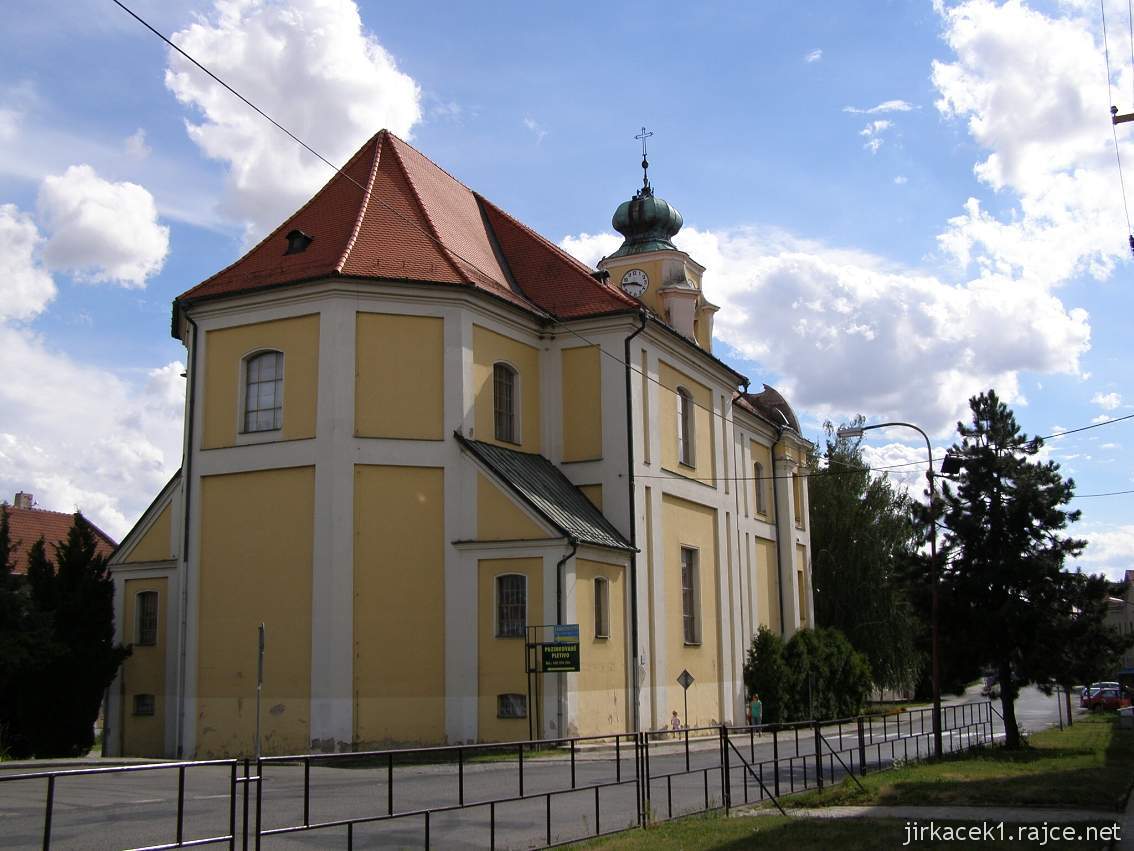 Brodek u Prostějova - kostel Povýšení sv. Kříže - celkový pohled