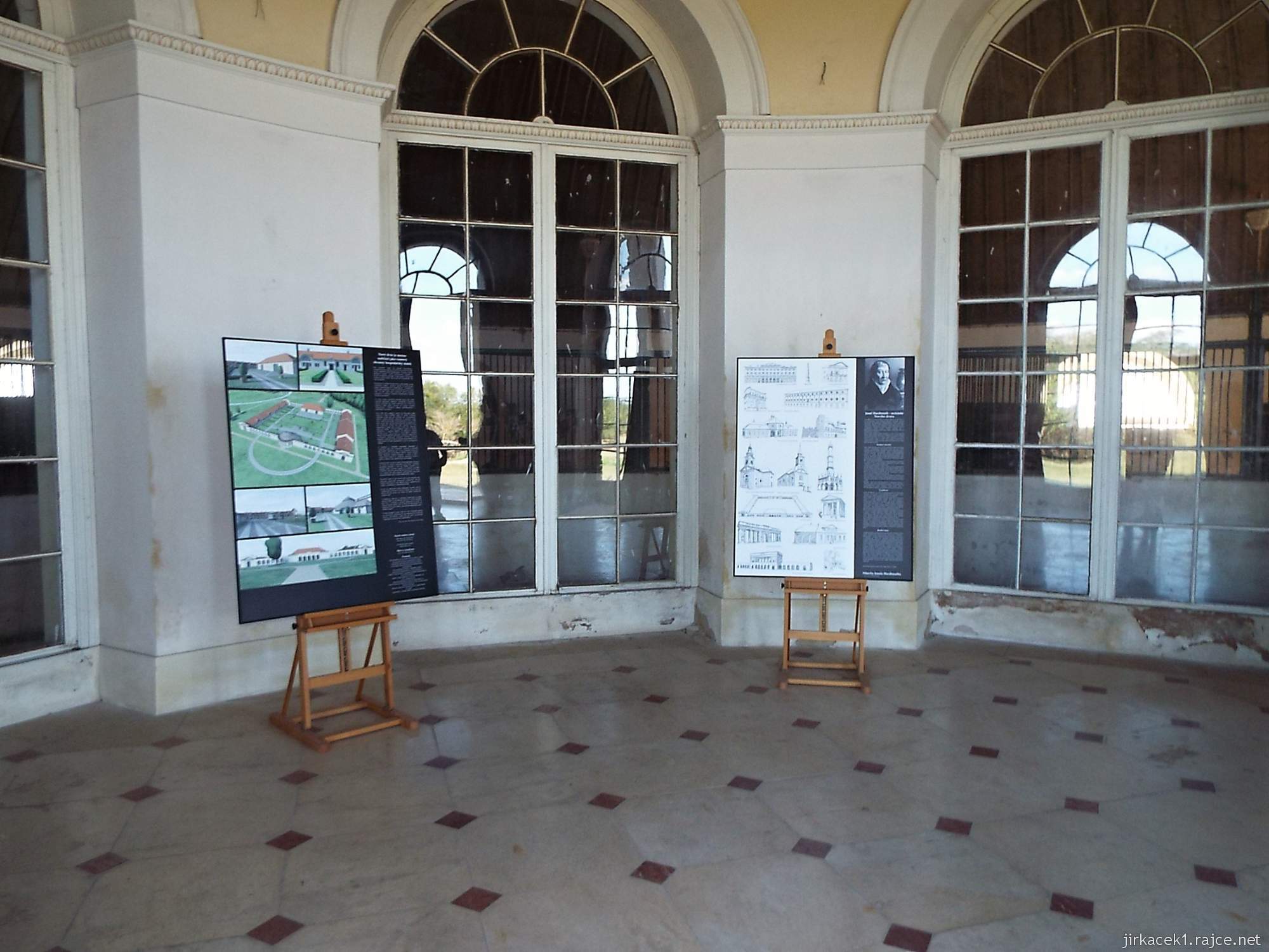 Lednicko - Valtický areál - Barokní statek Nový Dvůr - rotunda a historická expozice