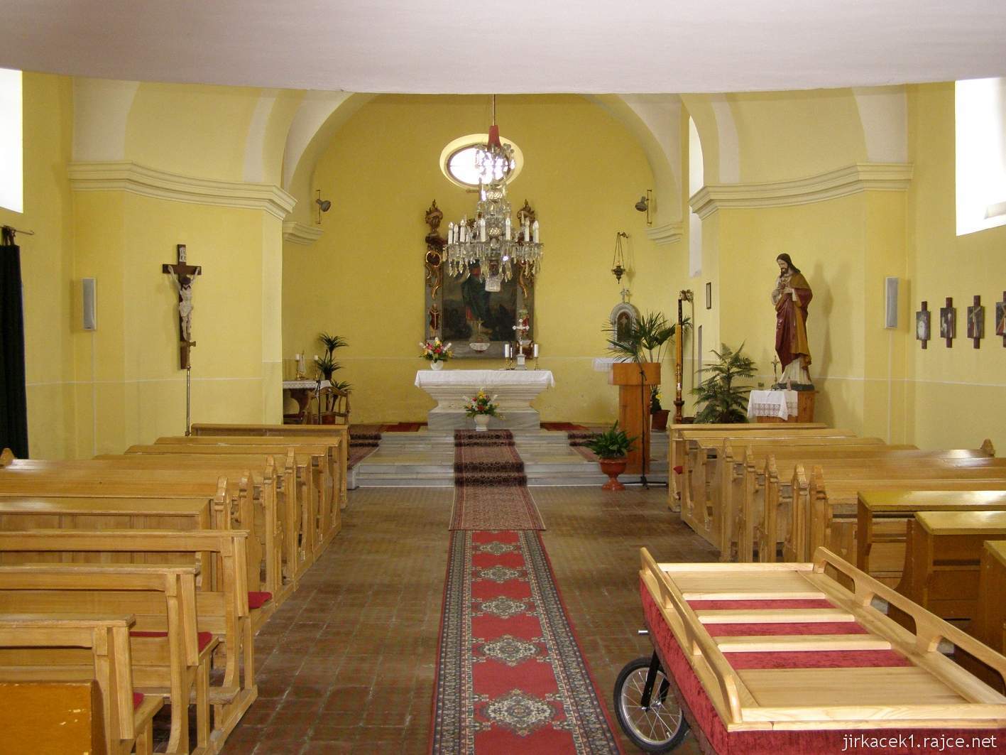 07 - Hlučín - kostel sv. Markéty 04 - interiér