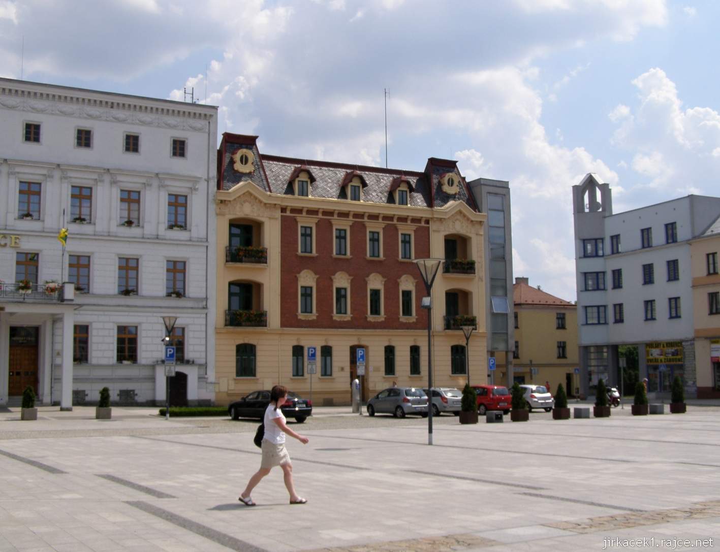 10 - Hlučín - Mírové náměstí 11 - radnice a sousední dům