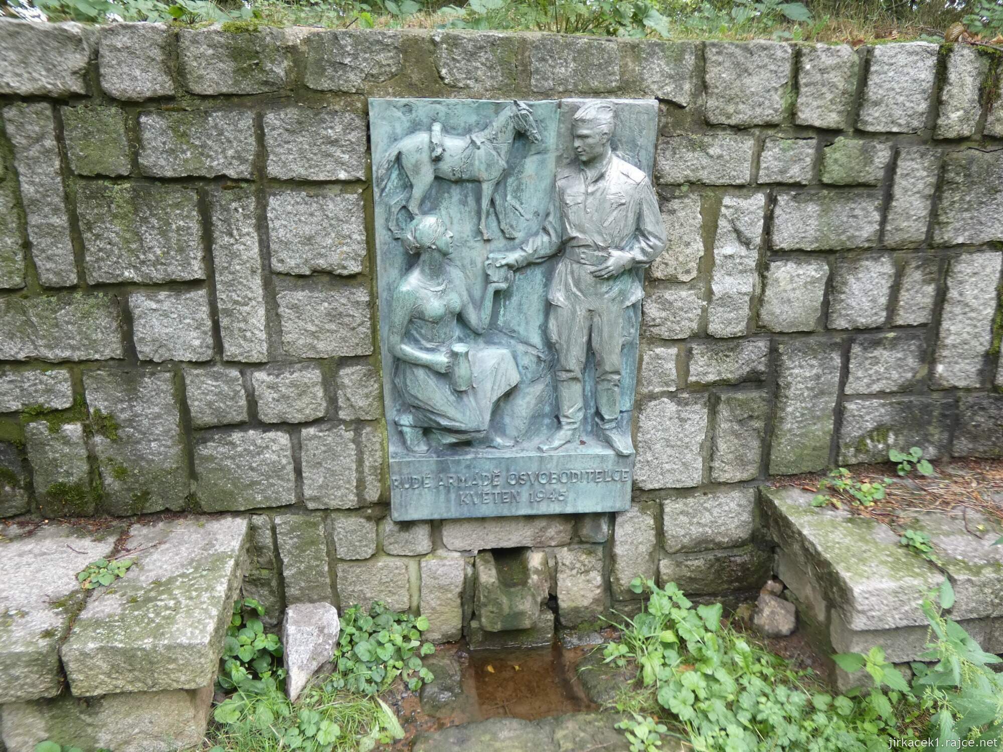 B - Lipany - studánka a památník Rudé armády 003