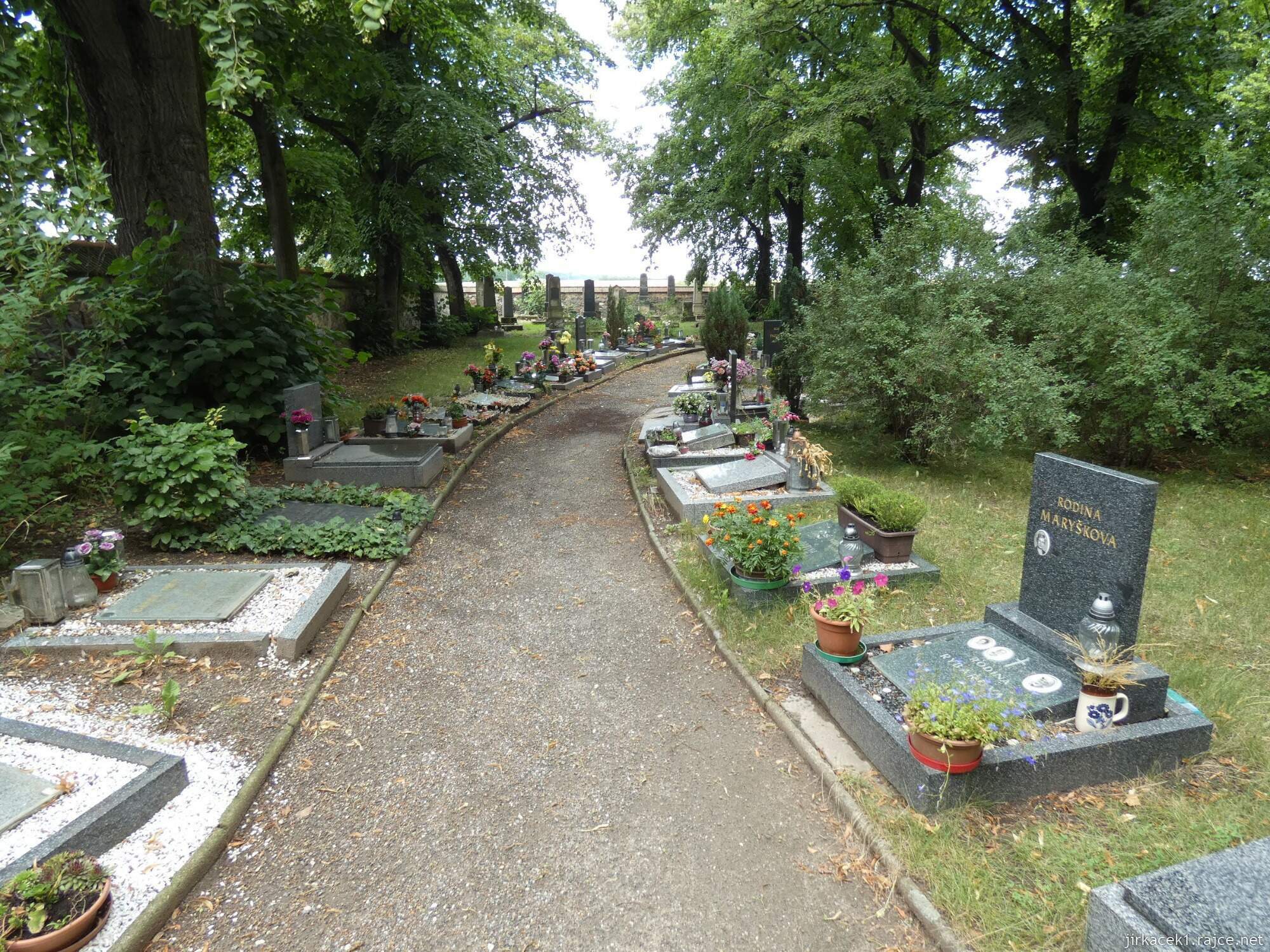 E - Kouřim - židovský hřbitov 002