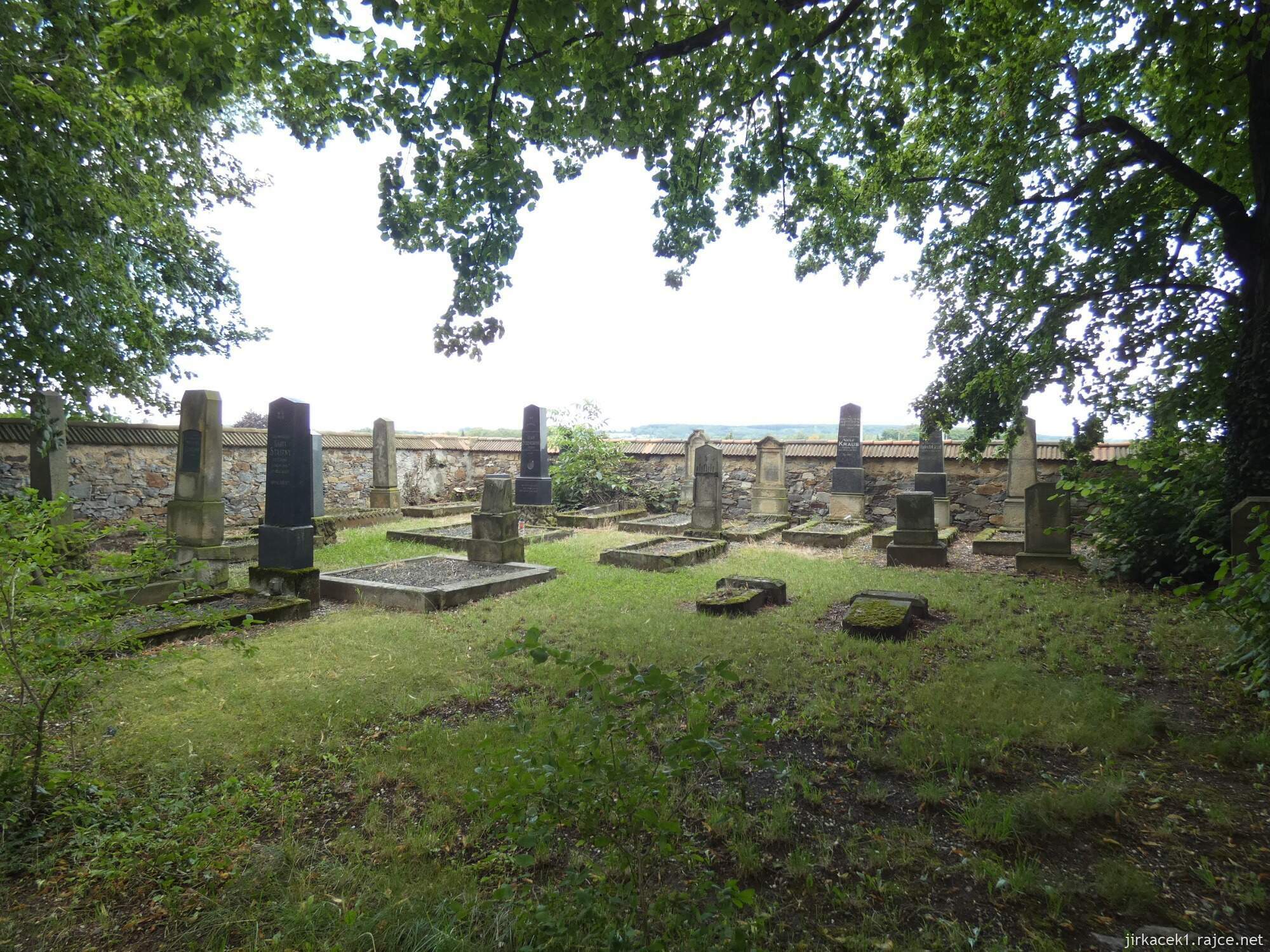 E - Kouřim - židovský hřbitov 003