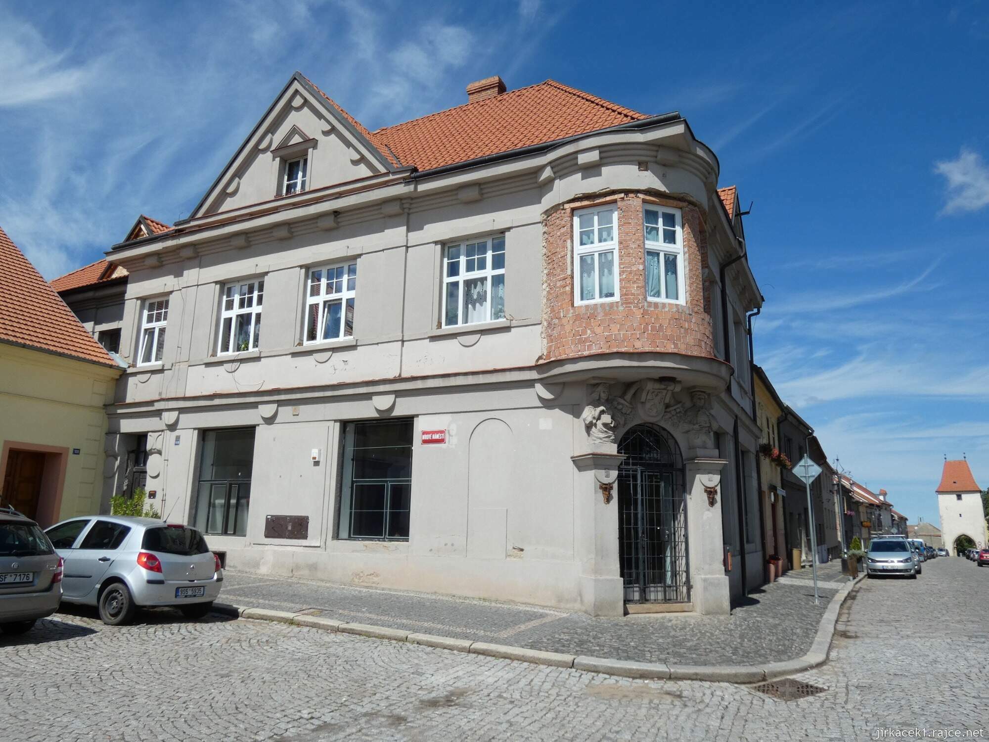 I - Kouřim - Mírové náměstí 046 - měšťanské domy