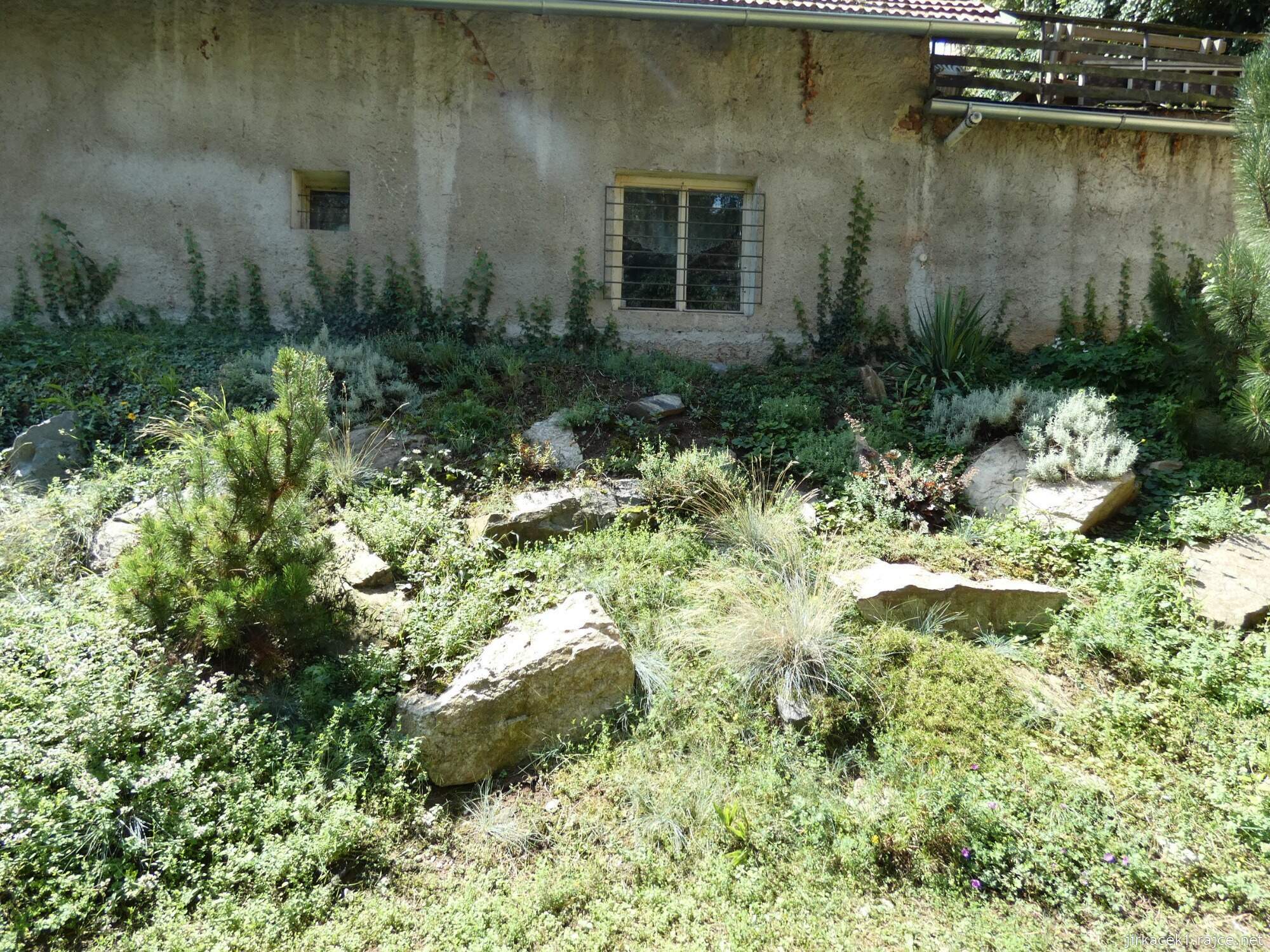 K - Kouřim - městský park Na hradbách 049